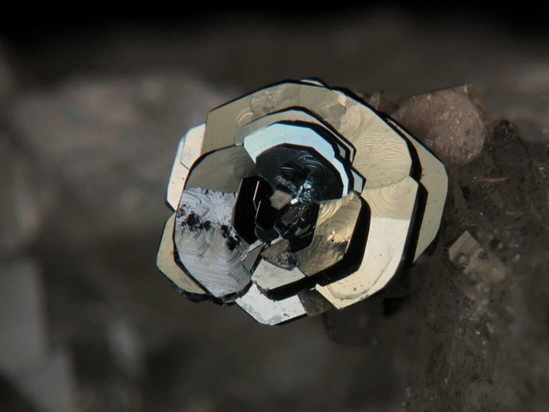 金红石TiO2